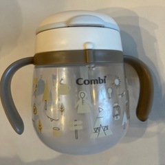 コンビ　ストローマグ