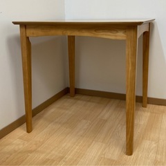 75×75ダイニングテーブルの画像