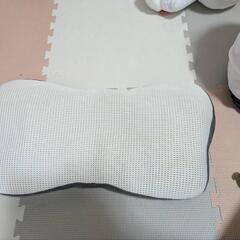 ニトリ　浮かぶように支える3Dまくら