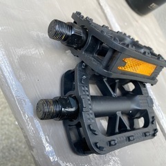 自転車ペダルの画像