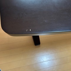ダイニングテーブルの画像