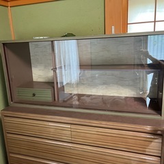ガラス棚