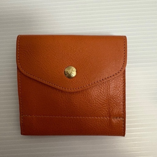 ［未使用品］ IL BISONTE 二つ折り財布 