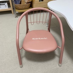 子供用椅子の画像