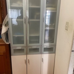 食器棚