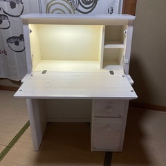 【最終価格】電灯内蔵　ライティングビューロー　ホワイト