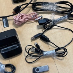 セット売り(コード、配線類、Switchドック、USB HUB、シガー用USB、hdmi分配器などまとめての画像