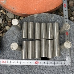 回転砥石と打ち込み金具？石3点セットの画像