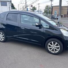 ☆車検☆令和8年8月まで　ホンダ　フィット　４WD　
