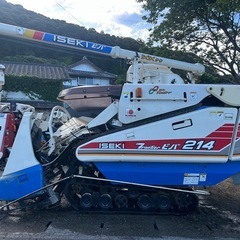 イセキ 2条刈り　コンバイン HV214GR グレンタンク 14馬力 オーガ　刈取　稲刈　脱穀　刈取スライド パワステ HST 無段変速　自動こぎ深さ　２条　ディーゼル　宮崎　簡易始動動画ありの画像