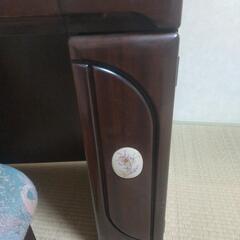 きれいな鏡台ですの画像