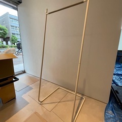 ハンガーラック