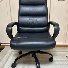 ワーキングチェア　デスクチェア　ニトリ レザーチェア