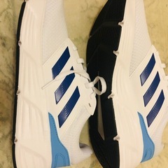 アディダス　GLX6   ランニングシューズの画像