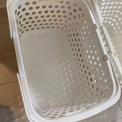 美品　洗濯かご入れの画像