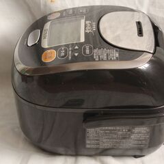 値下げしました　
象印　黒色　圧力IH炊飯器　動作確認済みの画像