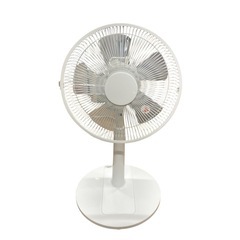 ニトリ 立ったまま操作できる リビング扇風機NTR26NIの画像