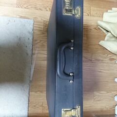 【★アタッシュケース　大型　ダイヤルロック　中古品　希少　】　の画像
