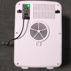 【最終値下げ】ポータブル電子式保冷保温ボックス
オーム電機㈱ 2021年製の画像