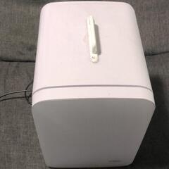 【最終値下げ】ポータブル電子式保冷保温ボックス
オーム電機㈱ 2021年製の画像