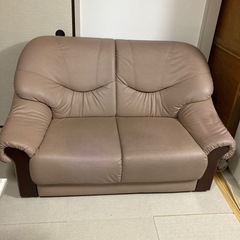 7/6に処分します　2人がけソファー