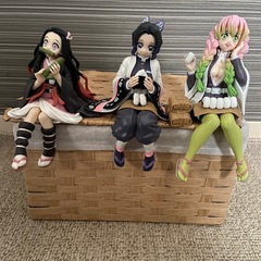 鬼滅の刃ちょこのせフィギュア〜おにぎり〜竈門禰󠄀豆子&胡蝶しのぶ&甘露寺蜜璃　の画像