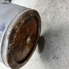レトロなアンティーク便器の画像