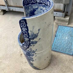 レトロなアンティーク便器の画像