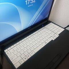 富士通　高性能8世代i7　　4コア8スレッド　メモリ大容量16G...
