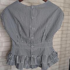 【新品】ストライプ　フリルシャツ　Mの画像