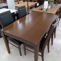 リユースのサカイ栃木店★ジモティ割あり★ サカイ工芸 4人掛けダ...