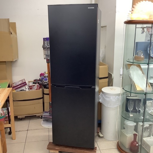 IRISOHYAMA  アイリスオーヤマ　冷蔵庫　IRSE-16A-B  2019年製  162L