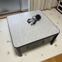 テーブル