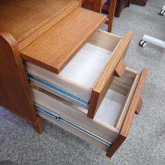 ジモティー見た！で5%OFF【デスク】unico KURT DESK クルト