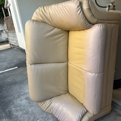 2名掛けソファー【必要な方にお譲りします】