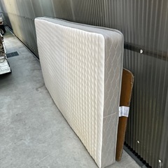 シングルマットレスの画像