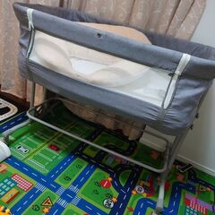 【今週中のみ出品】ベビーベッド 敷布団と授乳クッション付き