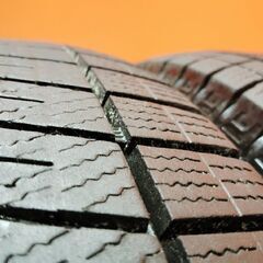 DUNLOP WINTER MAXX WM03 205/65R16 16インチ スタッドレス 4本 20年製 バリ溝 C28セレナ 10系アルファード ヤリスクロス等　(KTF279)の画像