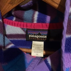Patagonia フリース ハーフジップ 紫系 幾何学模様の画像