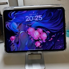 Apple iPad 11’ M4 + Apple Pencil + keyboardの画像