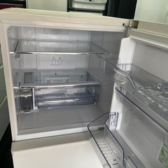 北九州市内配送無料　保証付き 値下げた AQR-SV24H冷蔵庫 SVシリーズ アンティークホワイト [238L /3ドア /右開きタイプ] の画像