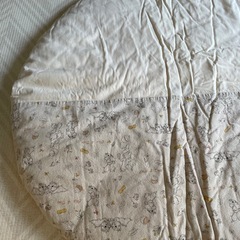 クリーニング出し済　ベビー用品　クッション　せんべい座布団の画像