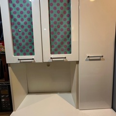 食器棚の画像