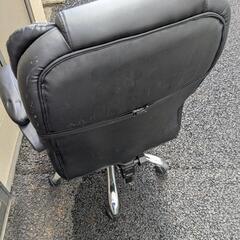 ゲーミングチェアの画像
