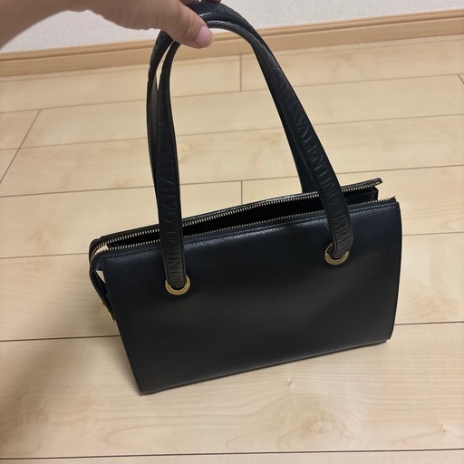 バレンティノのバッグです。
