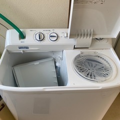 二層式洗濯機の画像