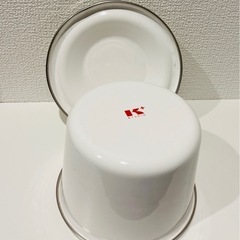 USED白いホーローの鍋型SALT入れ かわいい　の画像