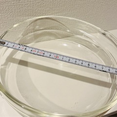 USED食器いろいろセット どんぶり1個、レンゲ5個、ガラスの鍋(蓋なし)、ガラス製の白い鍋(蓋あり) 差し上げますの画像