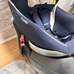 combiクルムーブ　回転式　チャイルドシート　ベルトの画像