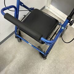 ★大人気！美品 荷車 手押し車 介護用品 ハッピー２ 埼玉県富士見市♪♪の画像